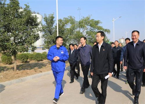 傾情關(guān)懷 貼心服務(wù) 市委書記、市長(zhǎng)陳天富帶隊(duì)視察仁華環(huán)保整改