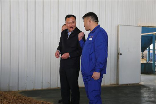 傾情關(guān)懷 貼心服務(wù) 市委書記、市長(zhǎng)陳天富帶隊(duì)視察仁華環(huán)保整改